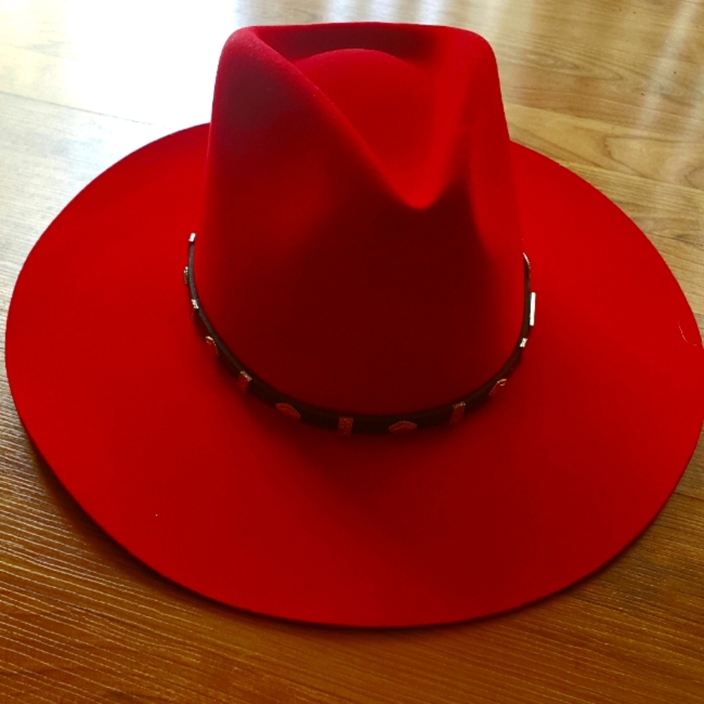 "Renegade" Western Cow Girl Hat REAL RED Size 7 Fur Blend, Gorgeous, NWOT